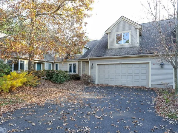 1802 Wisteria Way #1802, Wayland, MA 01778