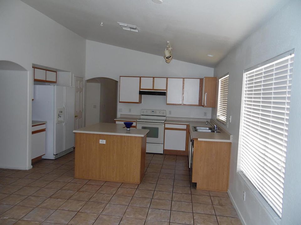 1st image of 11943 W Dahlia Dr