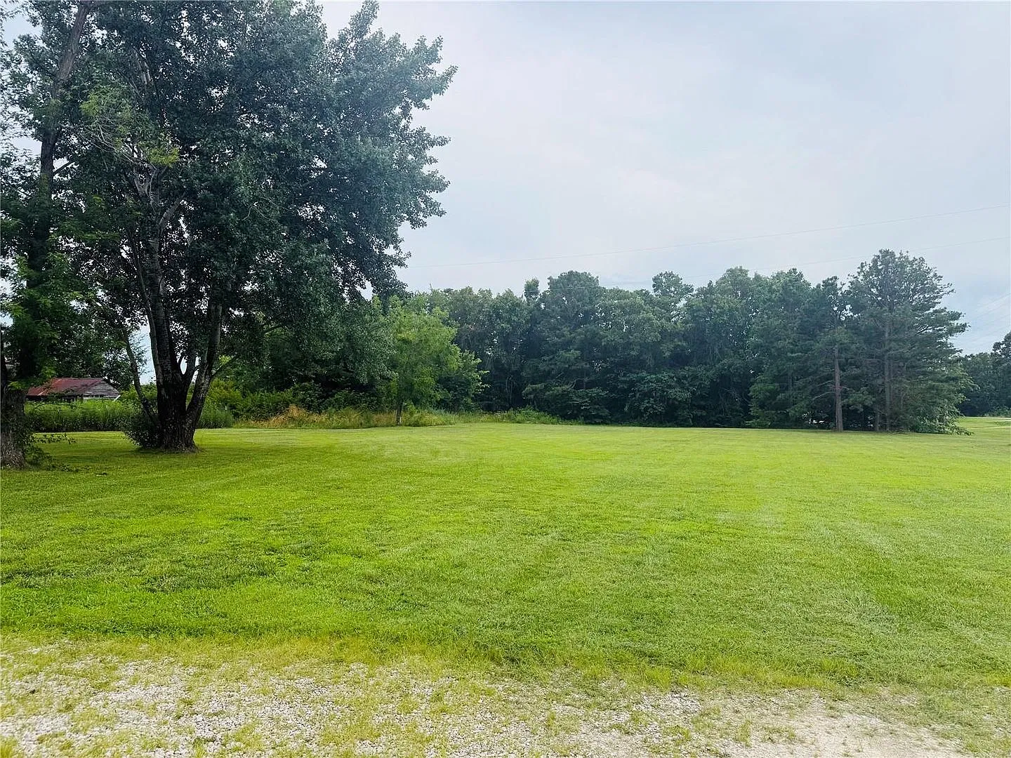 3 Bedroom 2 Bath home in Edgar Springs — Photo 4
