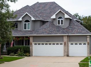 4851 Bradford Ln, Sioux City, IA 51106