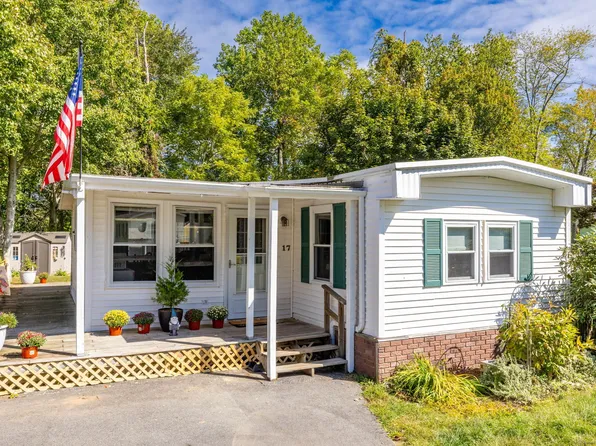 17 Woodsedge Lane, Westbrook, CT 06498
