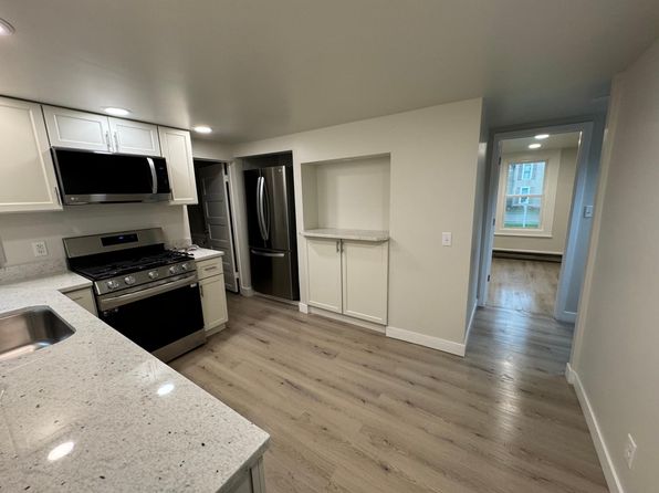 412 N Main St #1