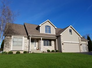 190 Century Hill Dr, Oregon, IL 61061