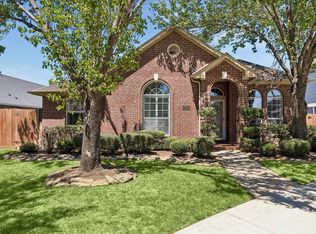 608 Brad Ct, Webster, TX 77598