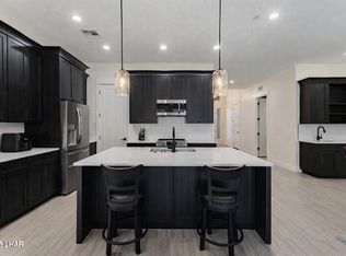 1631 E Laurel Dr, Lake Havasu City, AZ 86404