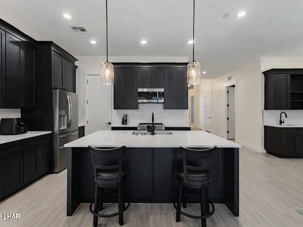 1631 E Laurel Dr, Lake Havasu City, AZ 86404