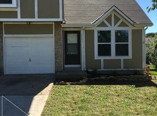 1112 Riggs St, Overland Park, KS 66223