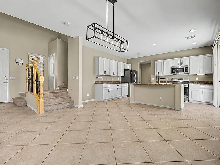 4204 Lower Saxon Ave — Photo 7