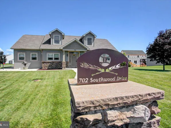 702 Southwood Dr, Shippensburg, PA 17257