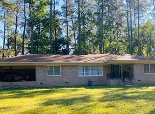 56 Edgewood Rd, Varnville, SC 29944