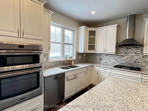 5th image of 2 Forest Grove Ln