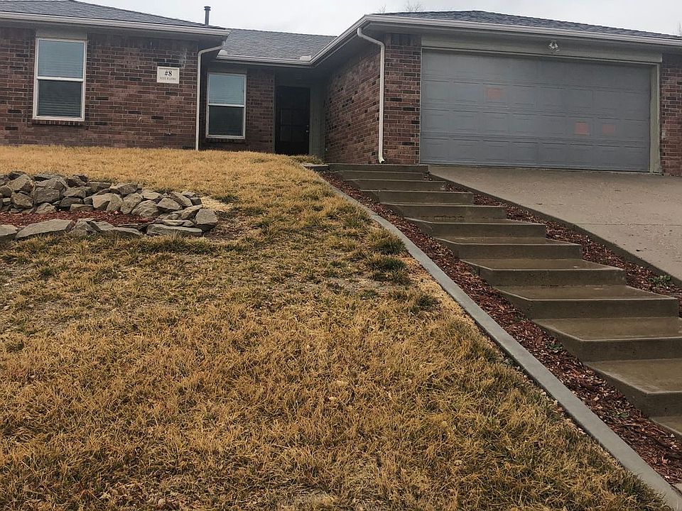 1st image of 8 Windy Meadow Ln
