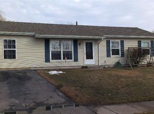17559 Marion Dr, Lowell, IN 46356