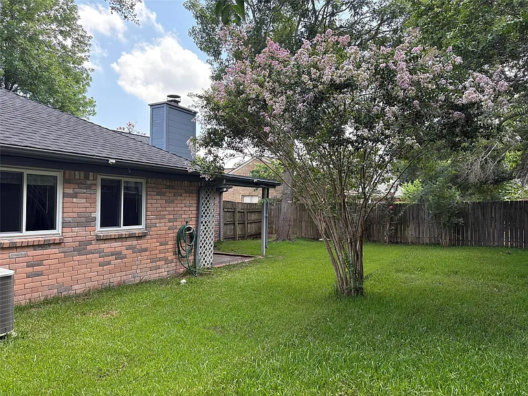 21418 Park Bishop Dr — Photo 18