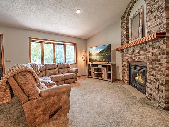 5th image of 905 Johanna Ave