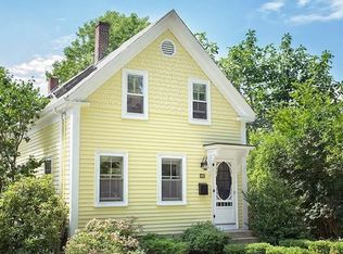 40 Forest St, Manchester, MA 01944