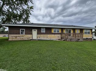 707 N Barnes St, What Cheer, IA 50268