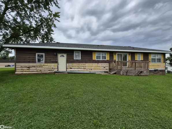 707 N Barnes St, What Cheer, IA 50268