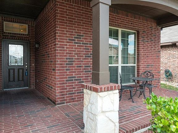 3rd image of 4624 Lazy Oaks St