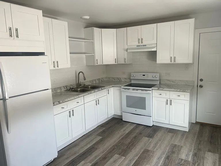 6301 S Keeler Ave — Photo 9