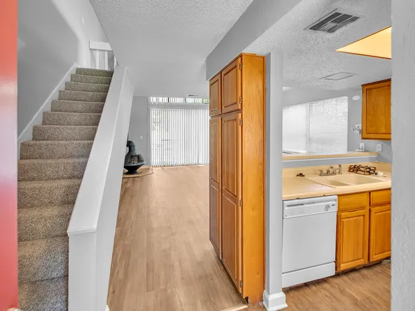 2230 W Newton St, Tulsa, OK 74127