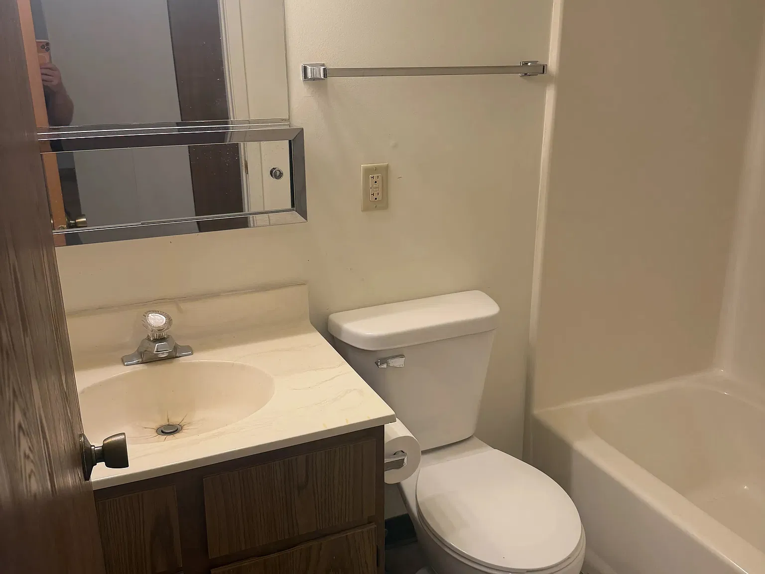 1 bed, $995 — Photo 2