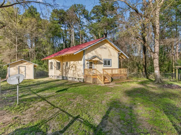 106 Jones Rd, Bonneau, SC 29431