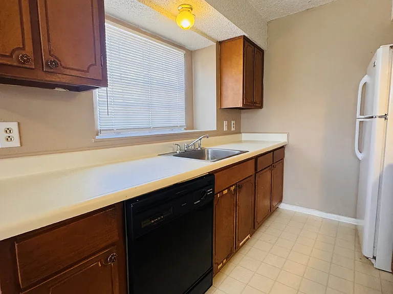 2901 Helena Ave #206 — Photo 11