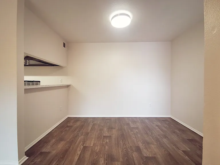 Sunchase Apartments — Photo 13