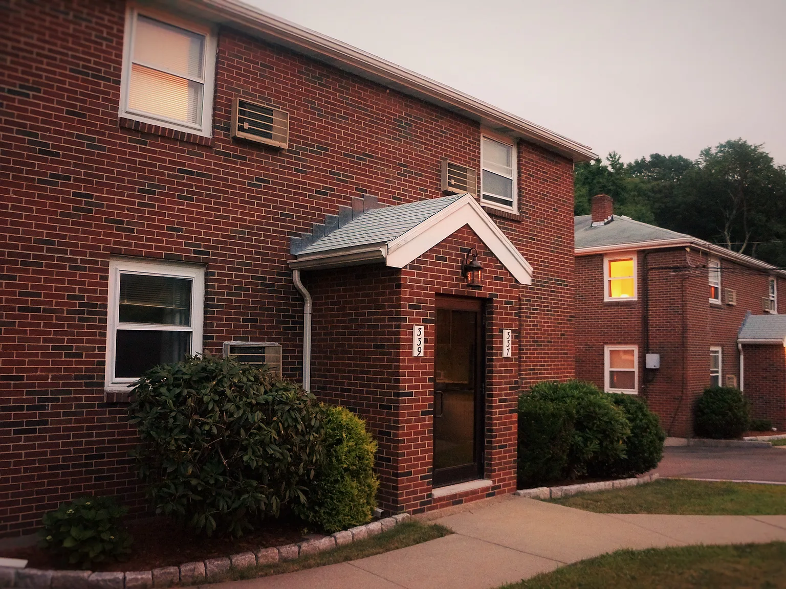 Furnished Rentals - Waltham/Metro West — Photo 2