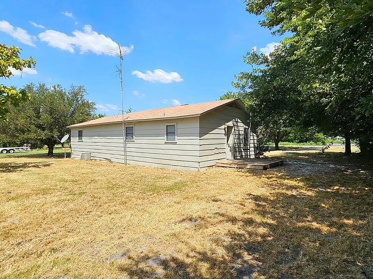 4415 County Road 1152 — Photo 20