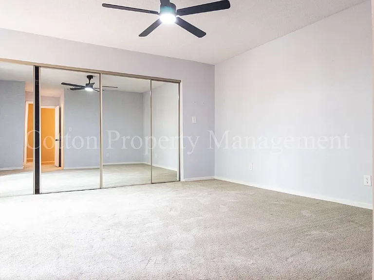 2030 Albert Cir — Photo 24