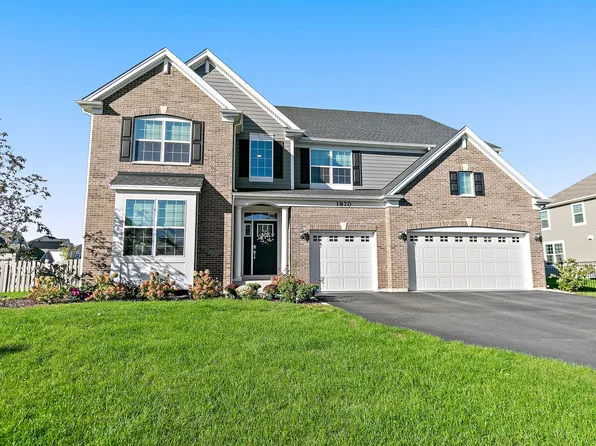 1870 Chandolin Ln, Elgin, IL 60124