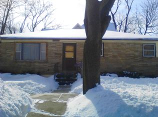 2800 Ezekiel Ave, Zion, IL 60099