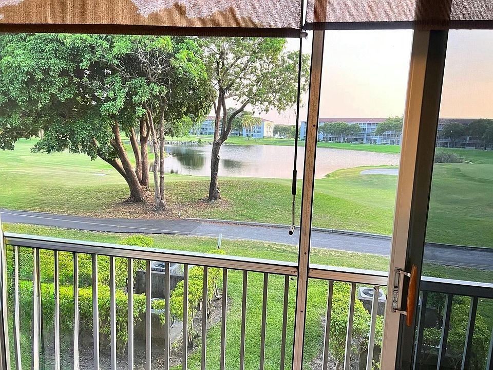 1st image of 300 SW 134th Way #203e