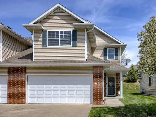 17610 Parker Plz, Omaha, NE 68118