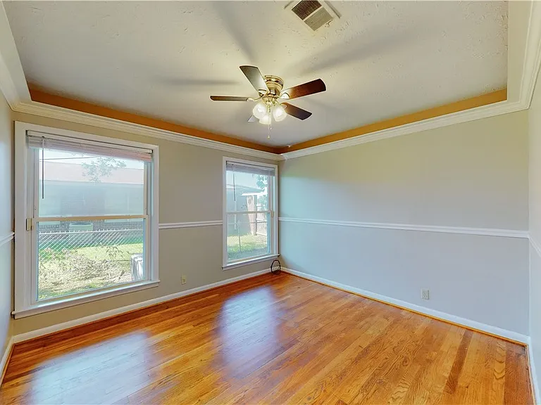 2104 Elmwood Dr — Photo 16