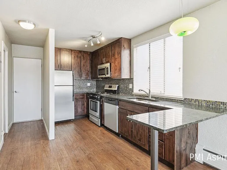 59 N Ogden St #4 — Photo 3