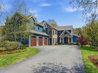 21 Fletcher Rd, Bedford, MA 01730