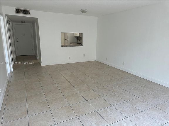 2nd image of 1400 NE 169th St APT 110