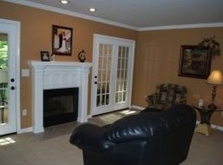 302 Ashley Oaks Private Dr, Kingsport, TN 37663