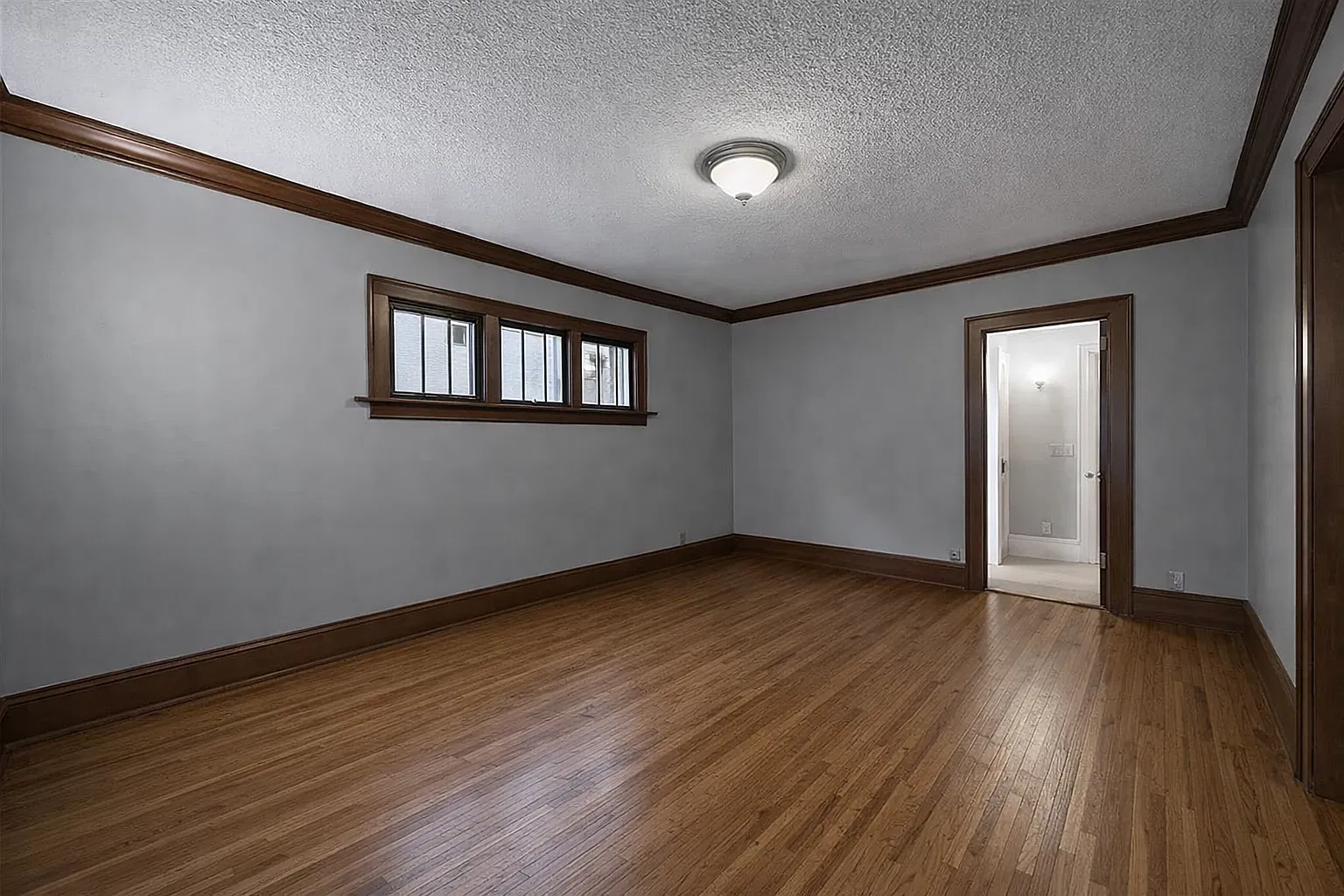 6 bed, $3,450 — Photo 2