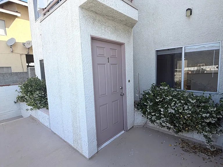 3119 Foothill Blvd #1 — Photo 23