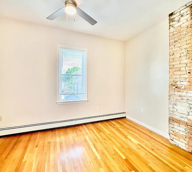 196 Hampshire St #2 — Photo 5