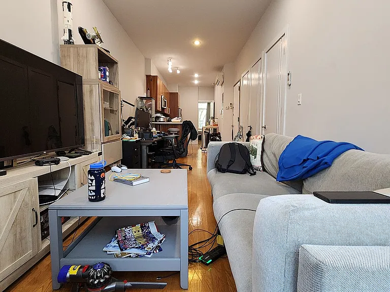 182 India St #2B — Photo 6
