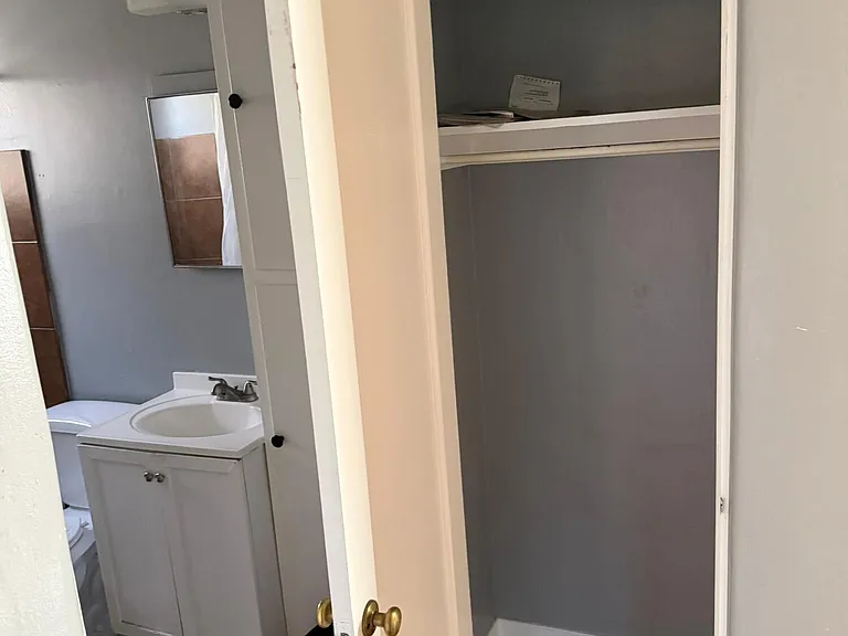 516 Ash St SE #B — Photo 14