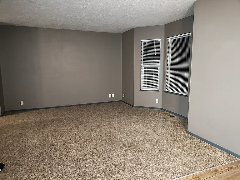 2620 Vintage Ave SE — Photo 7