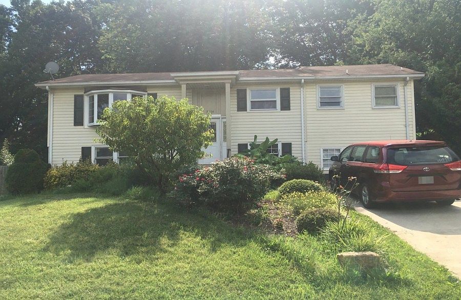 1st image of 15104 Colder Ln