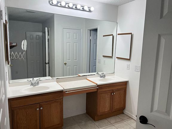 4th image of 18505 Chadwyck Ct