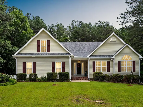 40 Cricketwood Ln, Youngsville, NC 27596